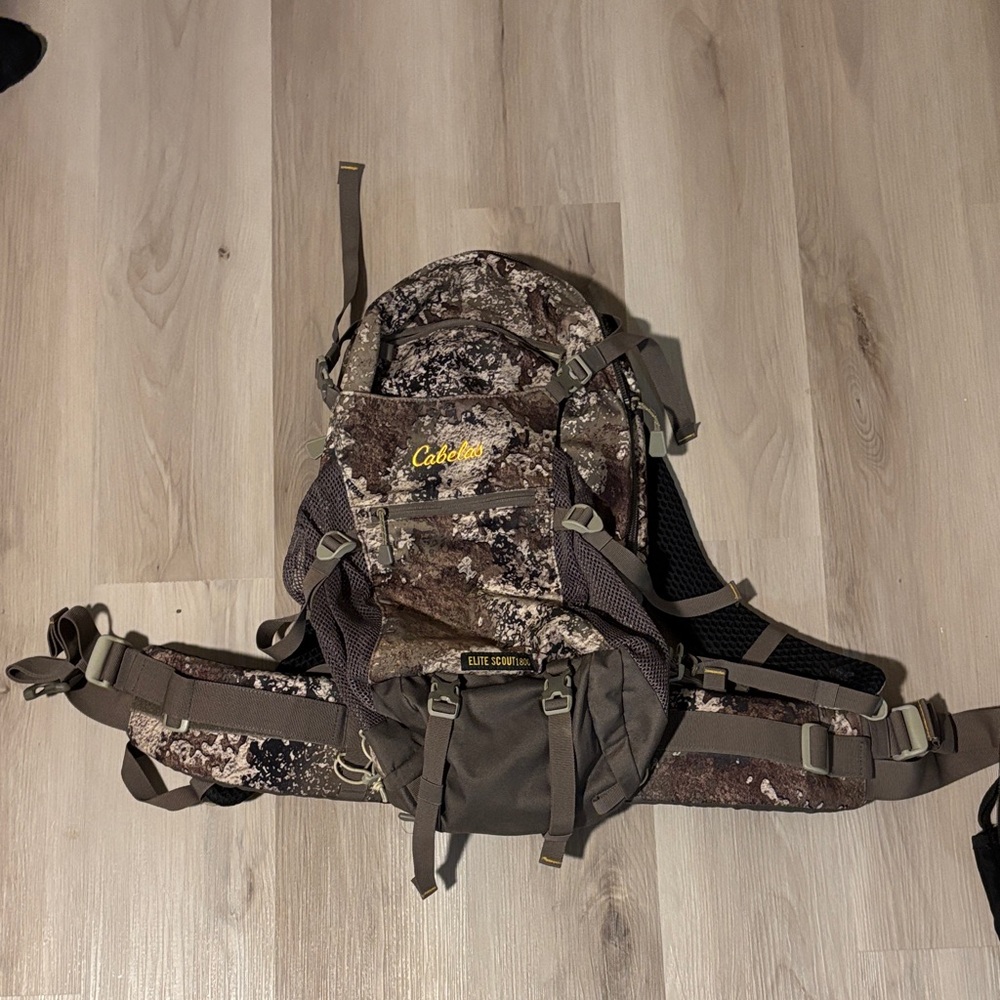 Cabela's Elite Series Camouflage Backpack